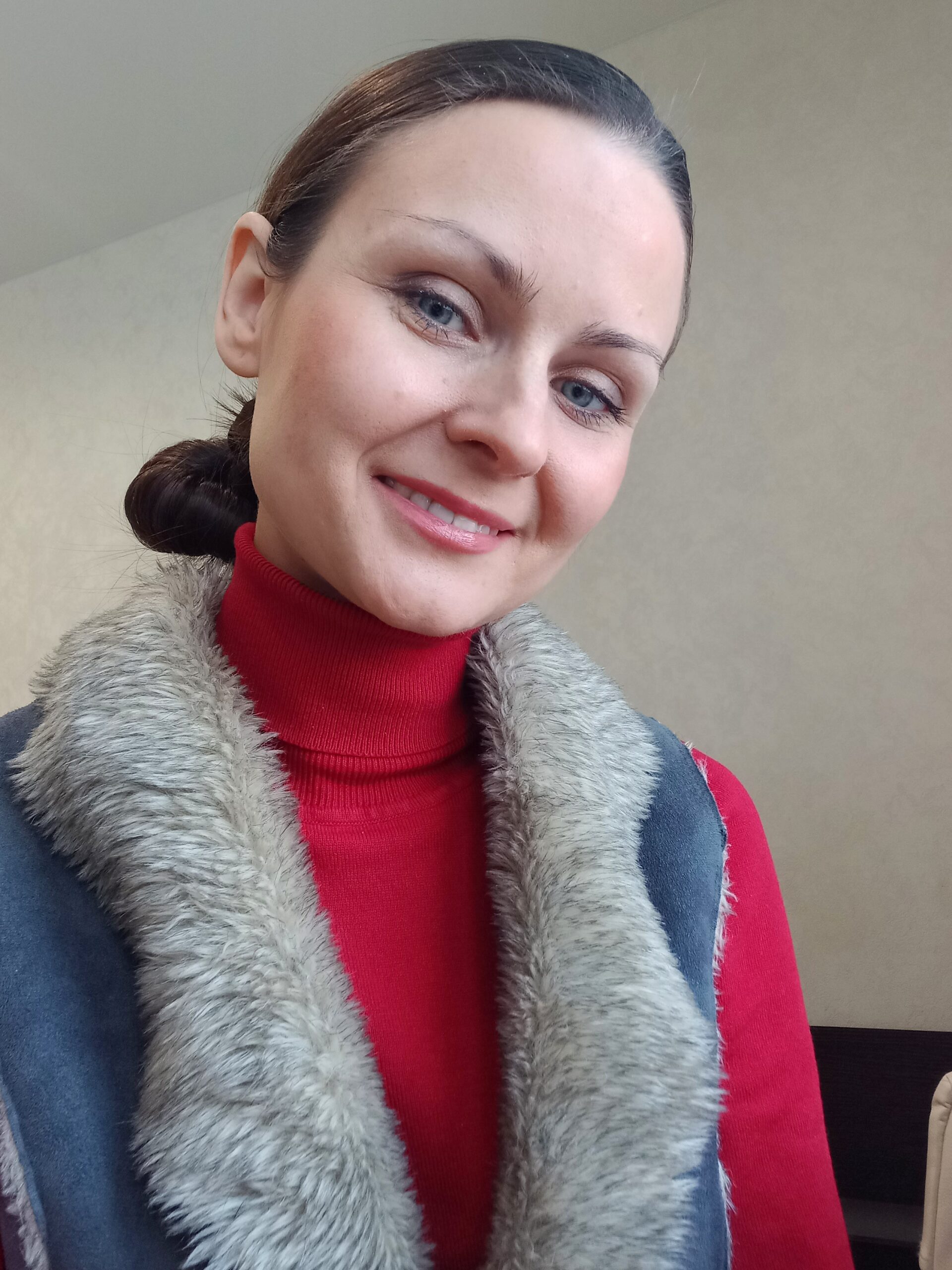 АВАНЕСОВА Оксана Владимировна